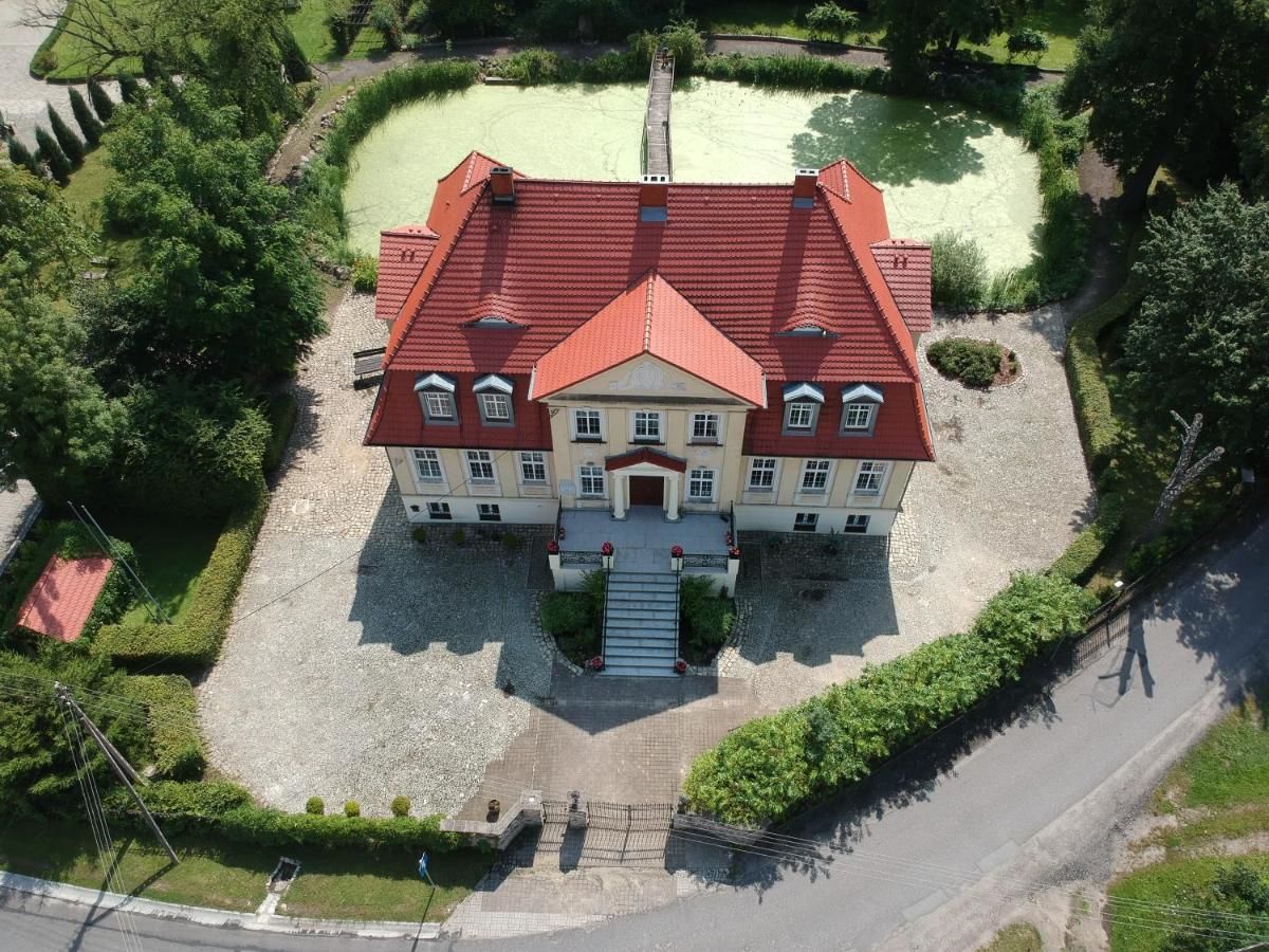Отели типа «постель и завтрак» Pałac w Bądzowie Полковице-32